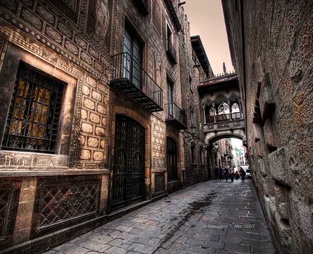 TOP 5 OF THE BEST STREETS IN BARCELONA